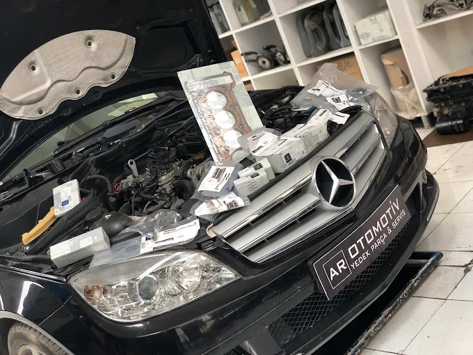 Ar Otomotiv ekibi birlikte